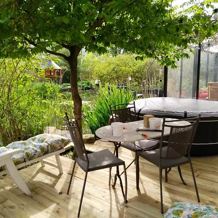Bed & Breakfast D'hotes Naturistes De La Moque Souris *