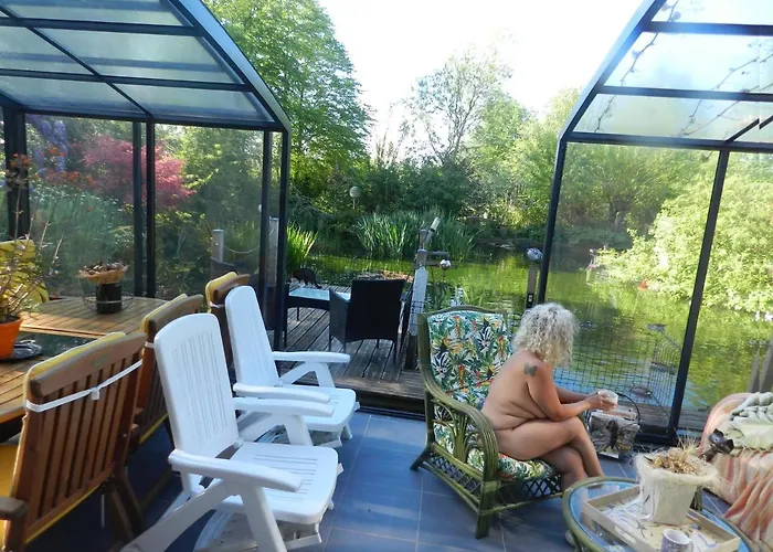 Couette-café D'hôtes Naturistes De La Moque Souris *